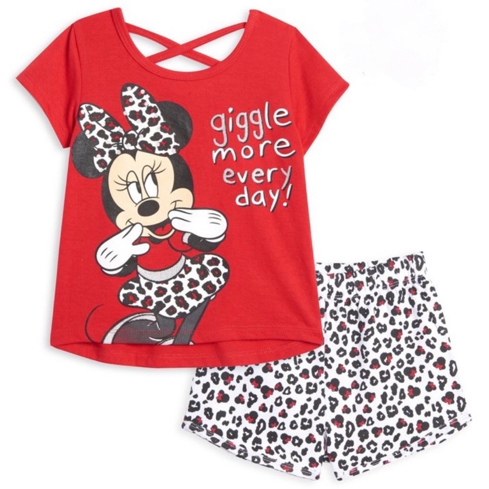 Disney Minnie Mouse shirt and shorts outfit set